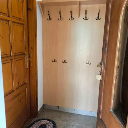 Kohari Vendeghaz Es Pince * Egerszalók