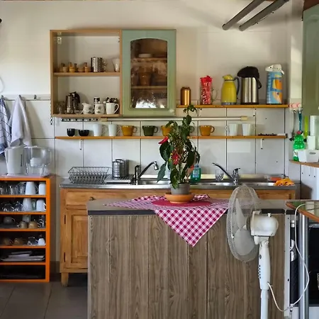 Kohari Vendeghaz Es Pince 3*